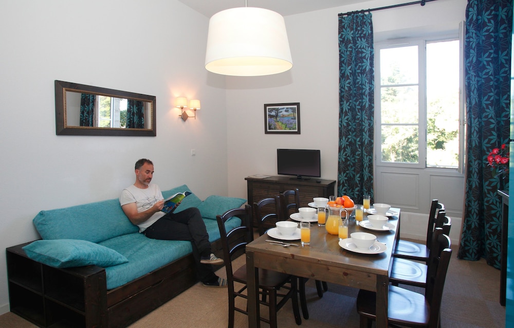 Apartment photo 3