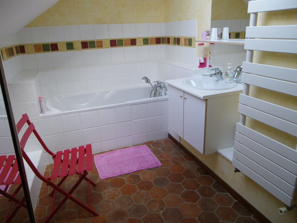 Classic Apartment (Rose) photo 2