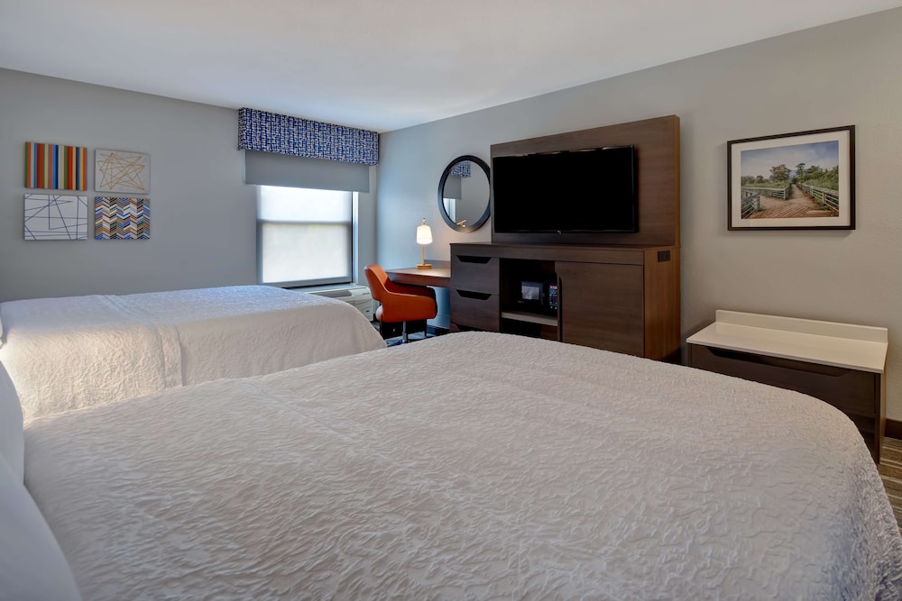 Room, 2 Queen Beds, Accessible, Non Smoking - Photo 1