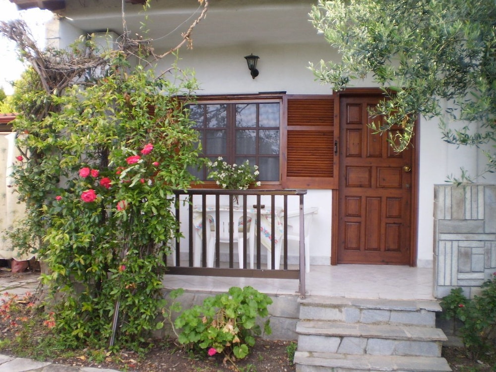 Studio, Garden View photo 2