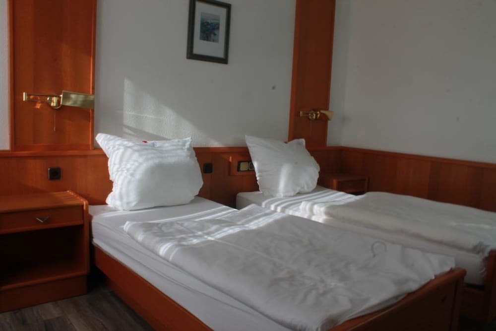 Double Or Twin Room photo 2