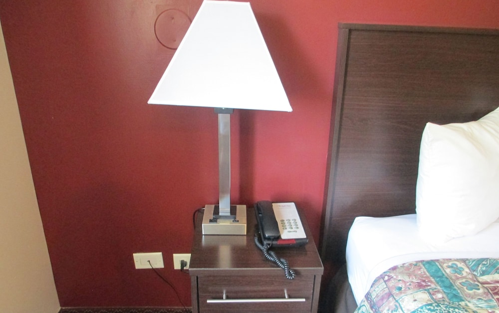 Deluxe Room, 1 King Bed - Photo 6