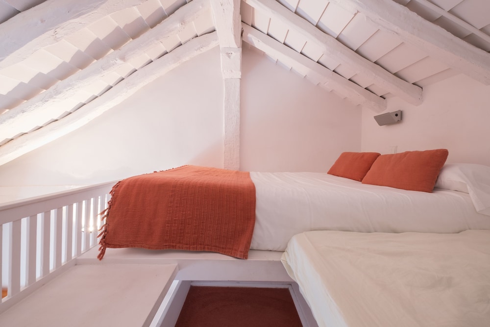 Triple Room (2 ADULTS + 1 CHILD) photo 3