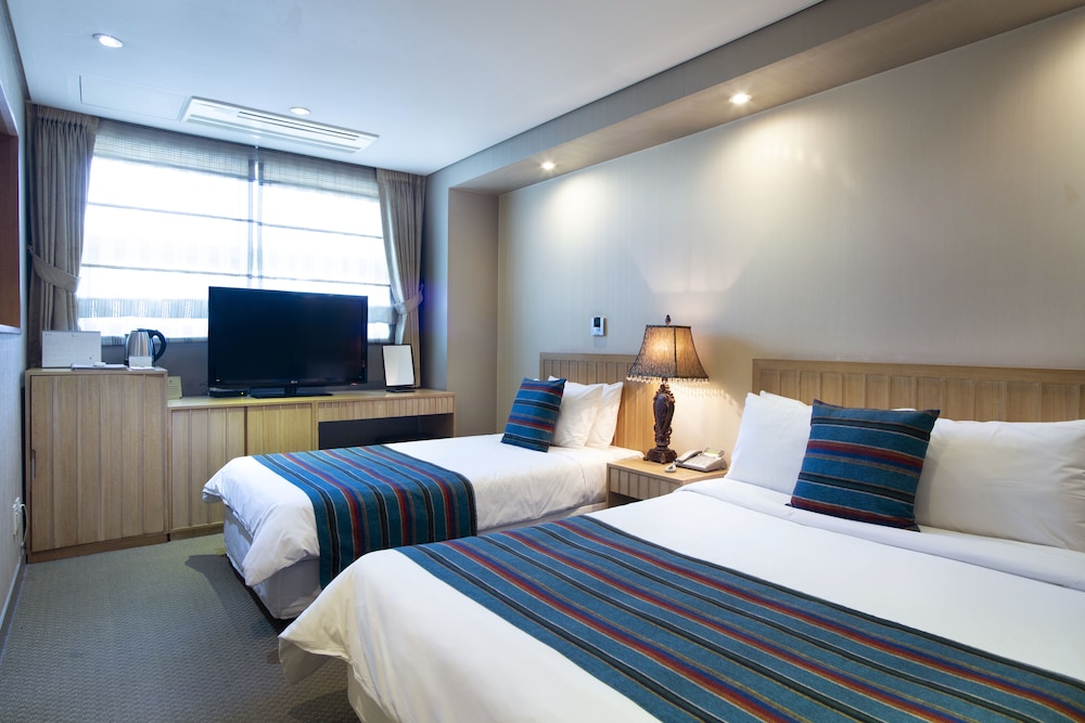 Standard Twin Room photo 2