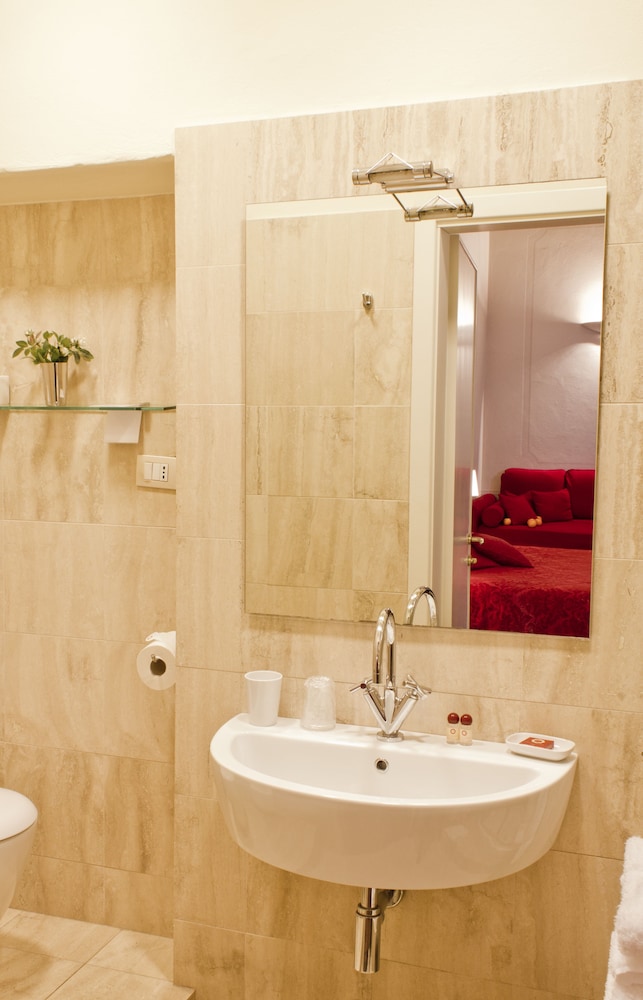 Superior Double or Twin Room photo 3
