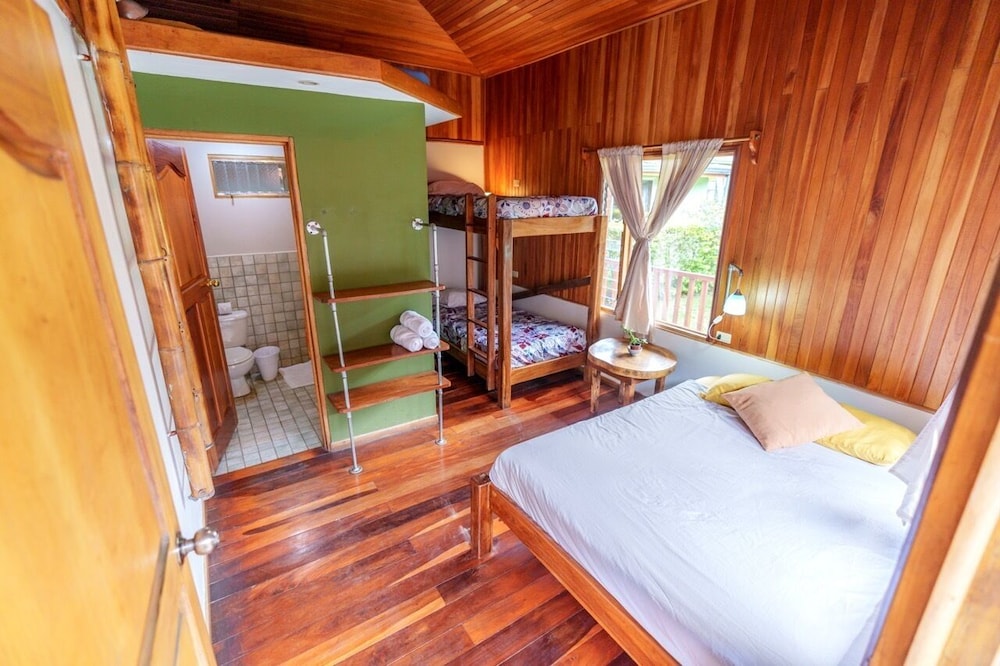 Grand Cabin