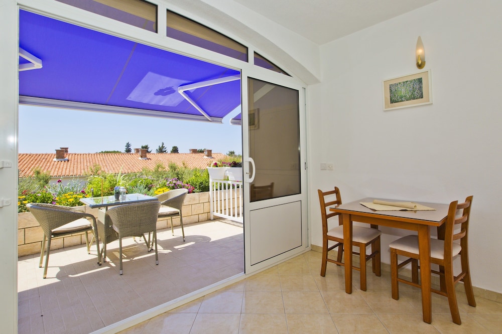 Comfort Apartment, 1 Bedroom, Terrace, City View - Photo 17