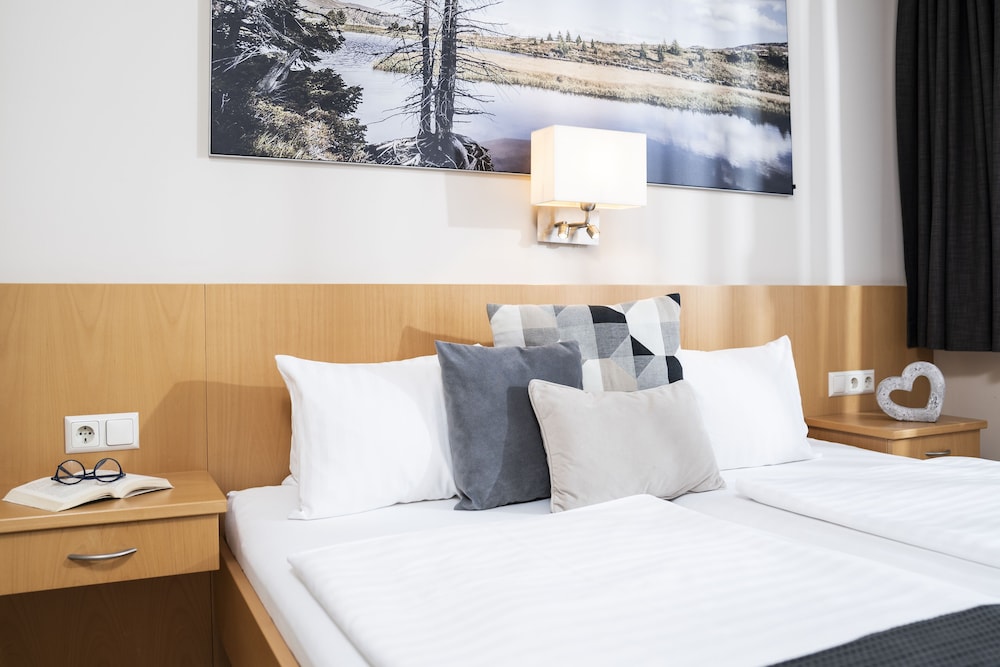 Standard Double Room - Photo 1