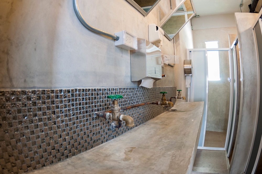Family Room, 1 Bedroom, Private Bathroom photo 3