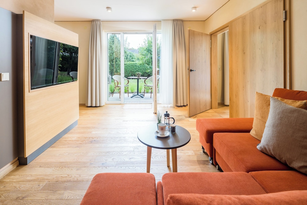 Deluxe Suite - Photo 1