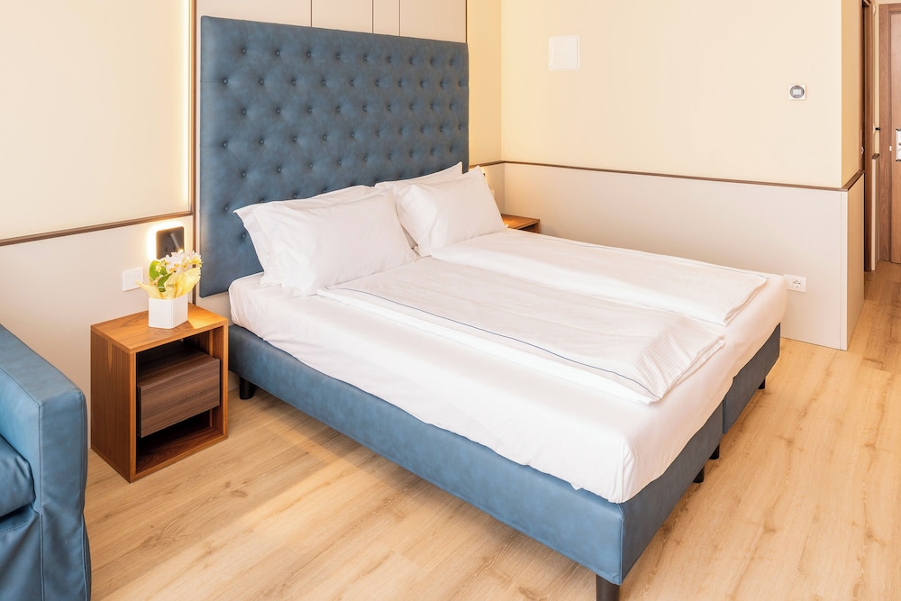 Superior Double Room - Photo 2
