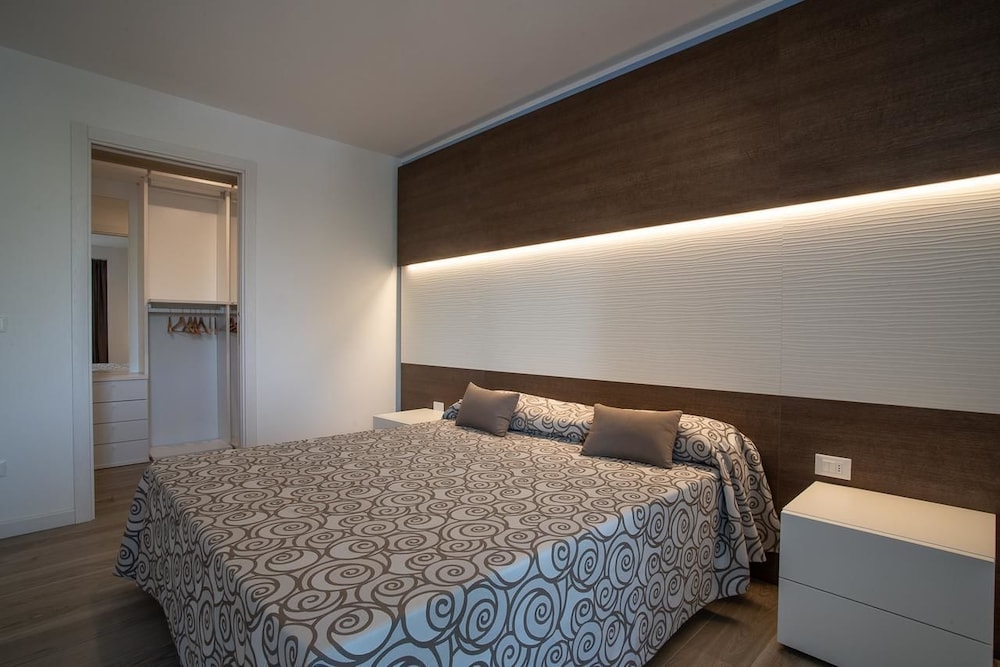 Superior Apartment, Garden View photo 1