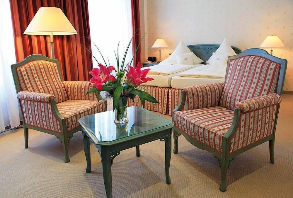 Double or Twin Room - Photo 5