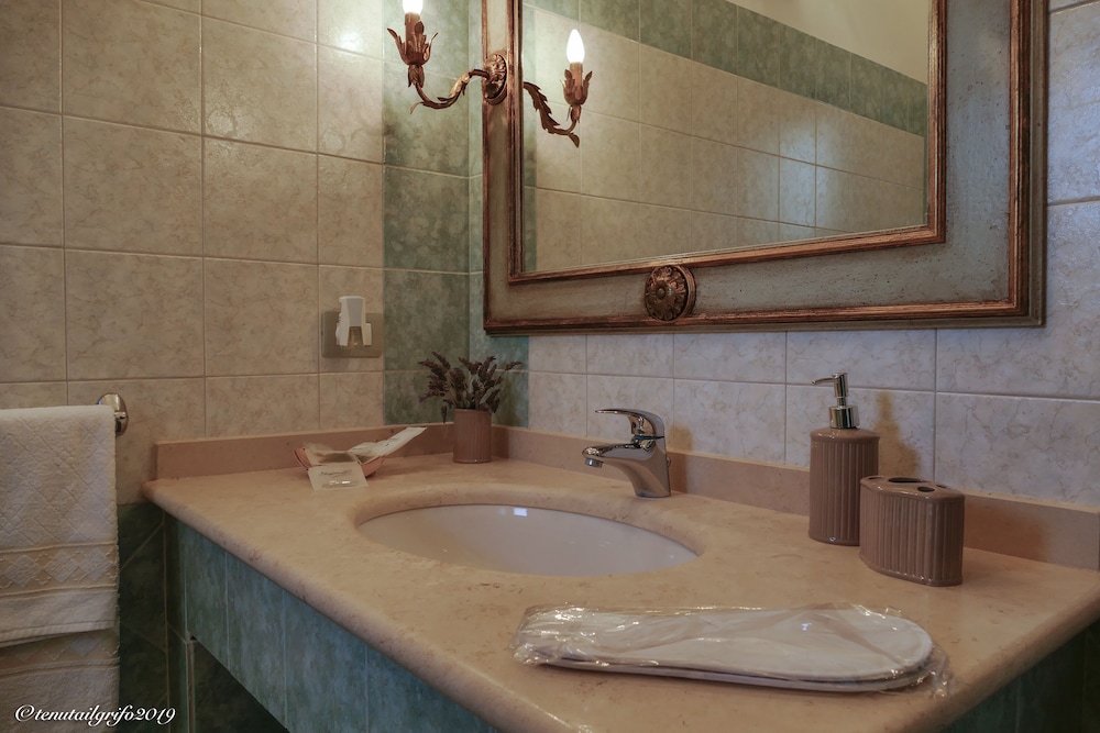 Classic Double Or Twin Room, Garden View photo 2