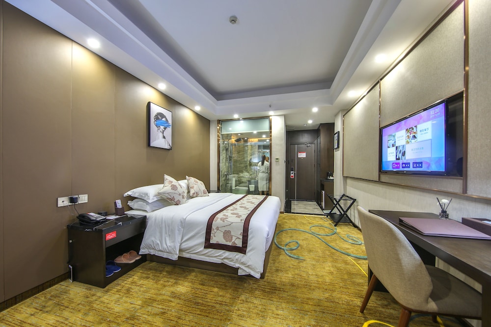 Room, 1 King Bed, Non Smoking, Mountain View - Photo 6