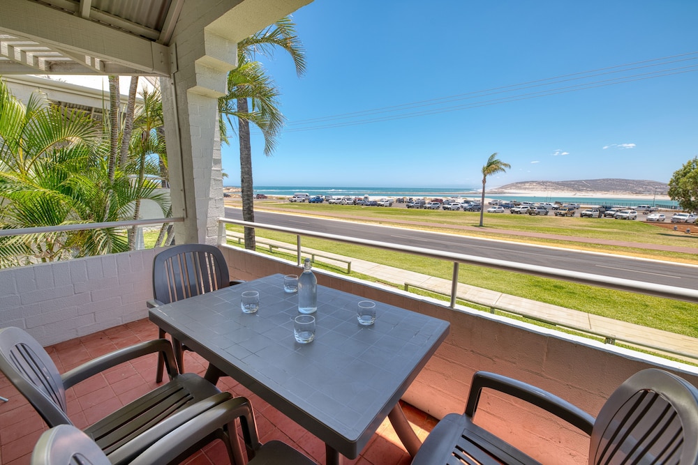 Panoramic Apartment, Beach View photo 3