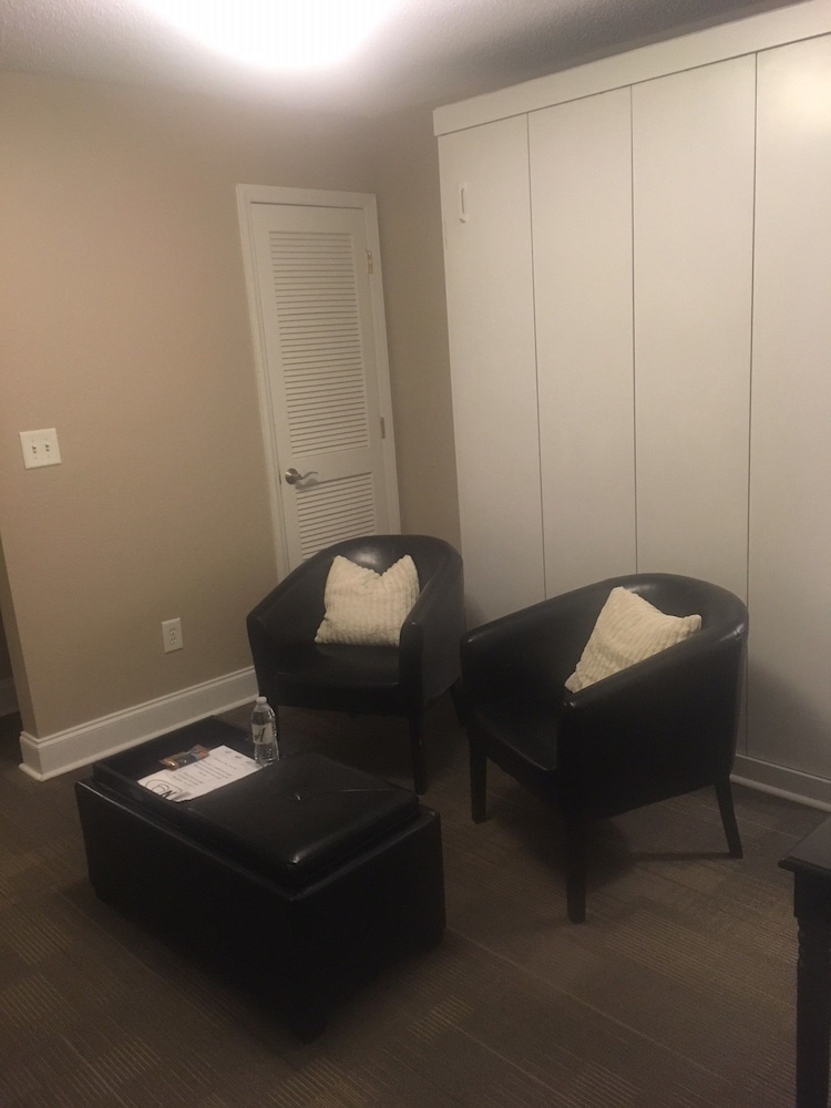 Suite, Multiple Beds