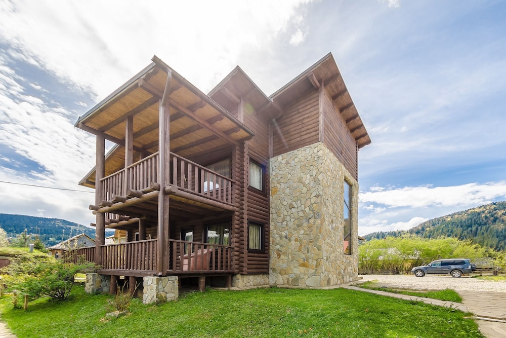 Deluxe Chalet, 3 Bedrooms, Terrace, River View photo 1