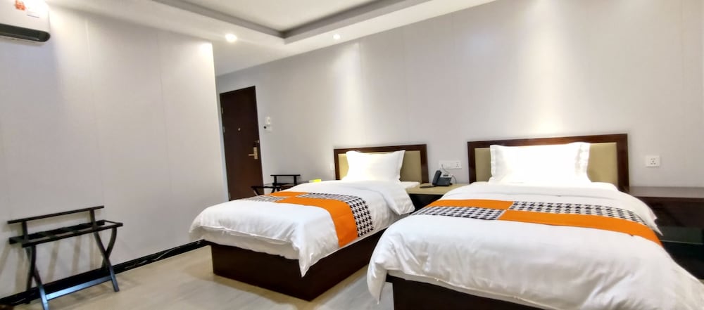 Deluxe Twin Room - Photo 2