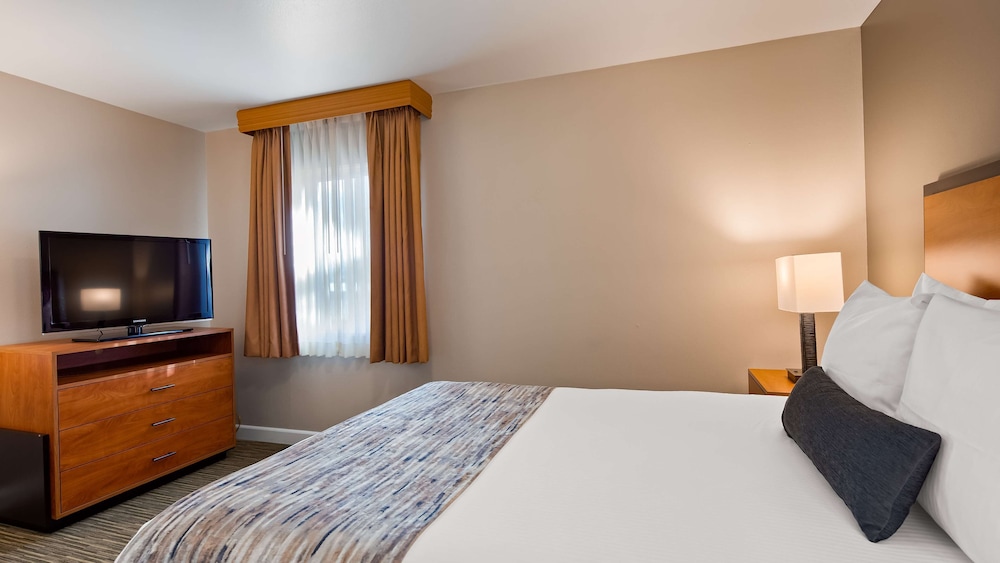 Suite, Multiple Beds, Non Smoking, Balcony photo 1