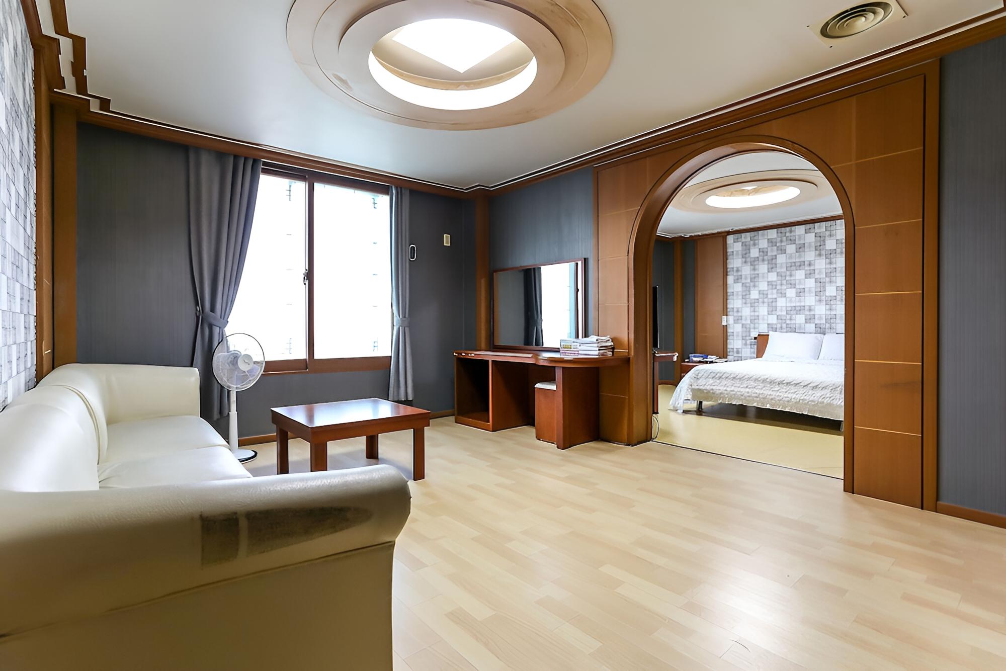 Room (Special Room) - Photo 4