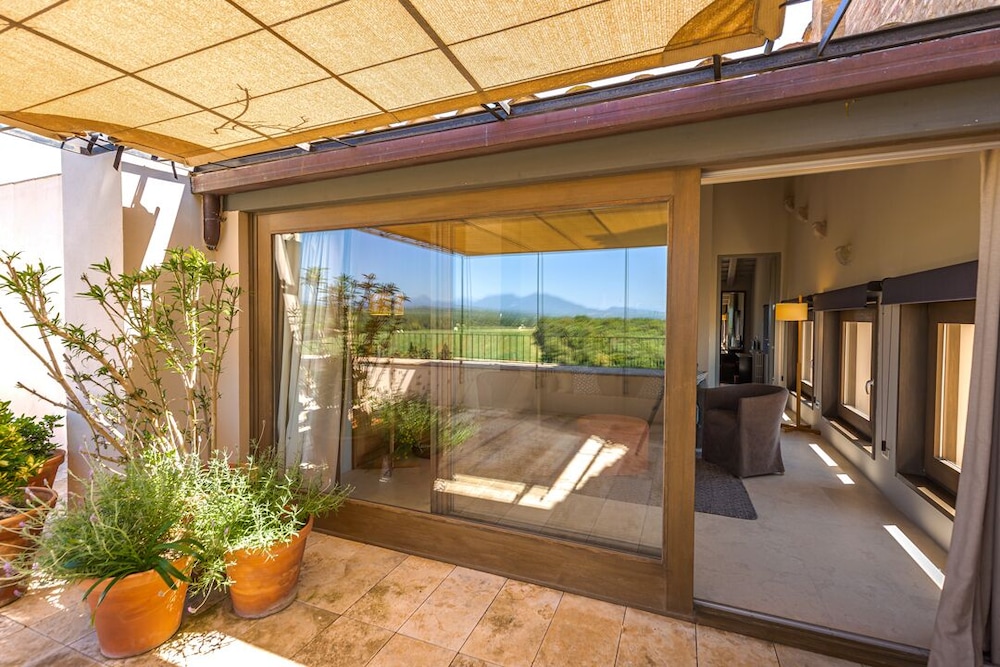 Family Apartment, 2 Bedrooms, Mountain View