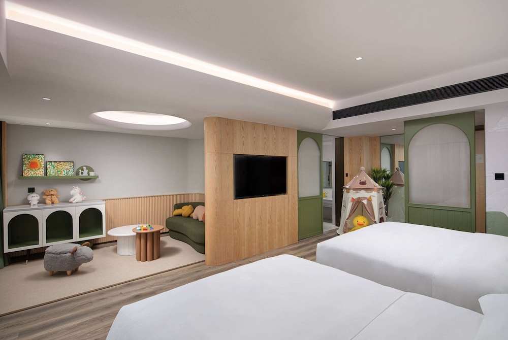 Family Room, Multiple Beds, Non Smoking photo 1