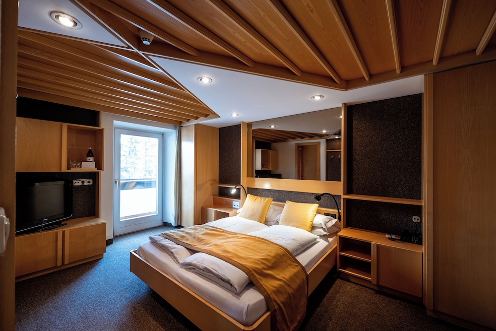 Basic Double Room, 1 Double Bed photo 1