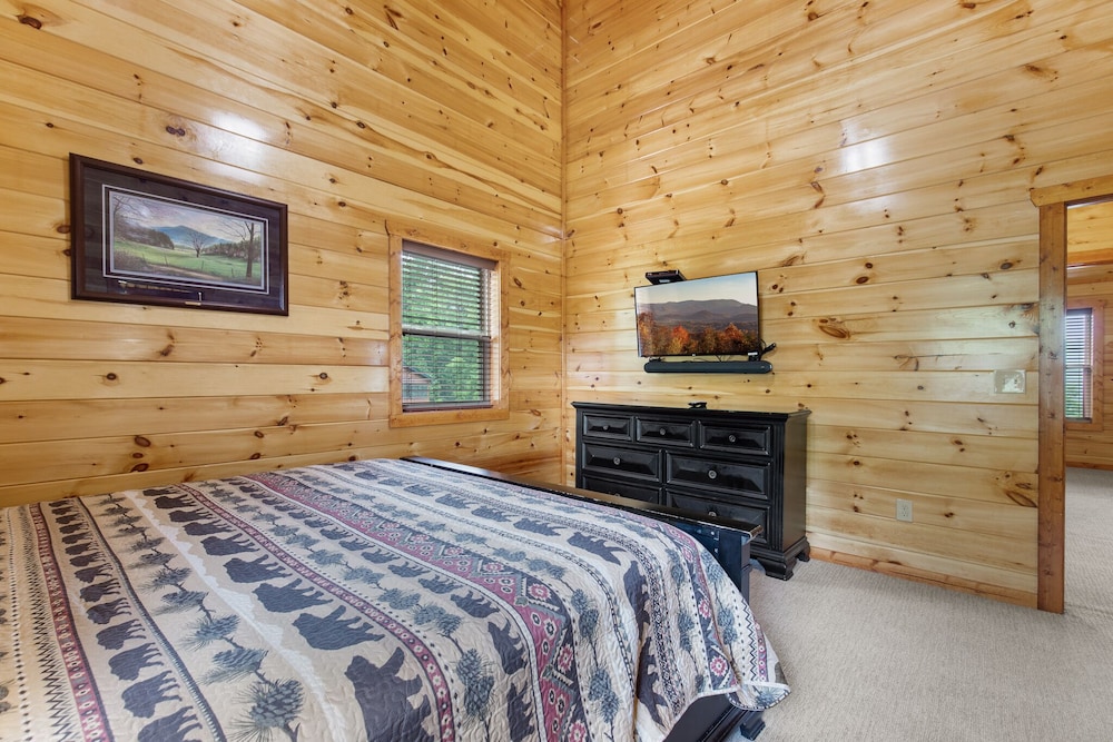 Cabin, Multiple Beds, Pool Access, Mountain View
