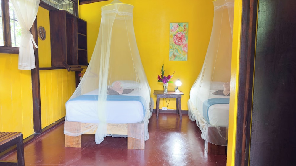 Standard Double or Twin Room, 2 Twin Beds, Private Bathroom, Garden Area