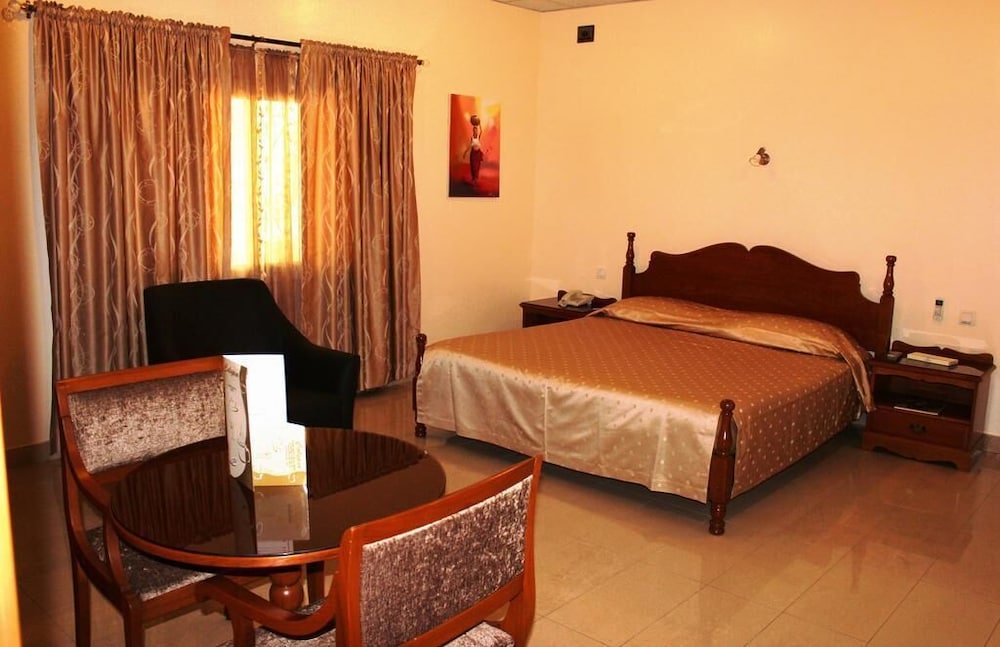 Executive Suite photo 2