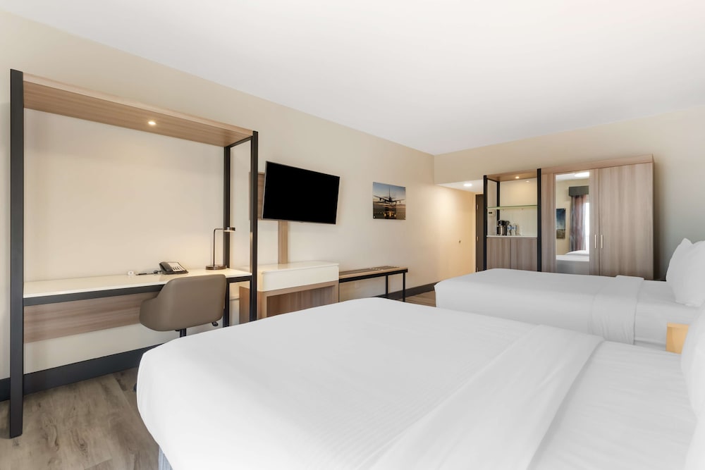 Standard Room, 2 Queen Beds, Accessible, Non Smoking - Photo 1