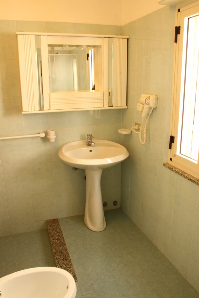 Basic Apartment, 2 Bedrooms, Garden View photo 2