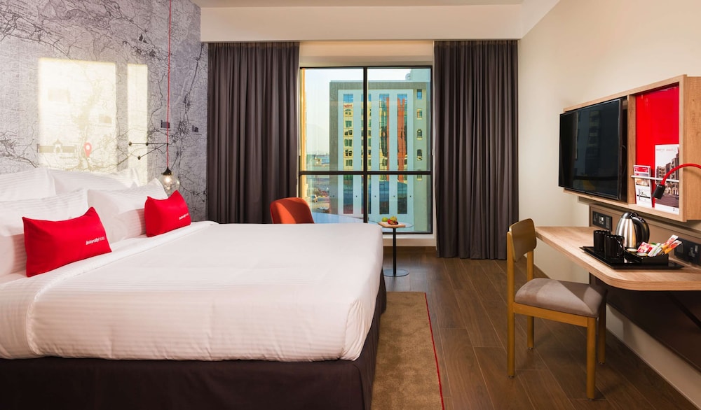 Standard Room, 1 King Bed - Photo 4