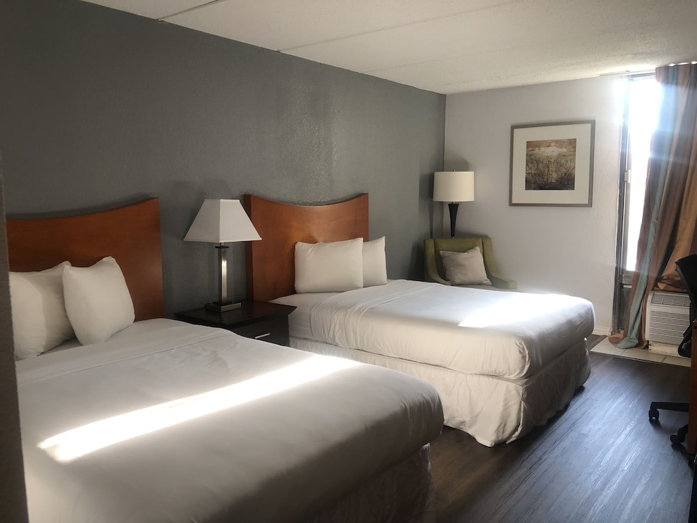 Economy Double Room, 2 Double Beds, Non Smoking photo 1