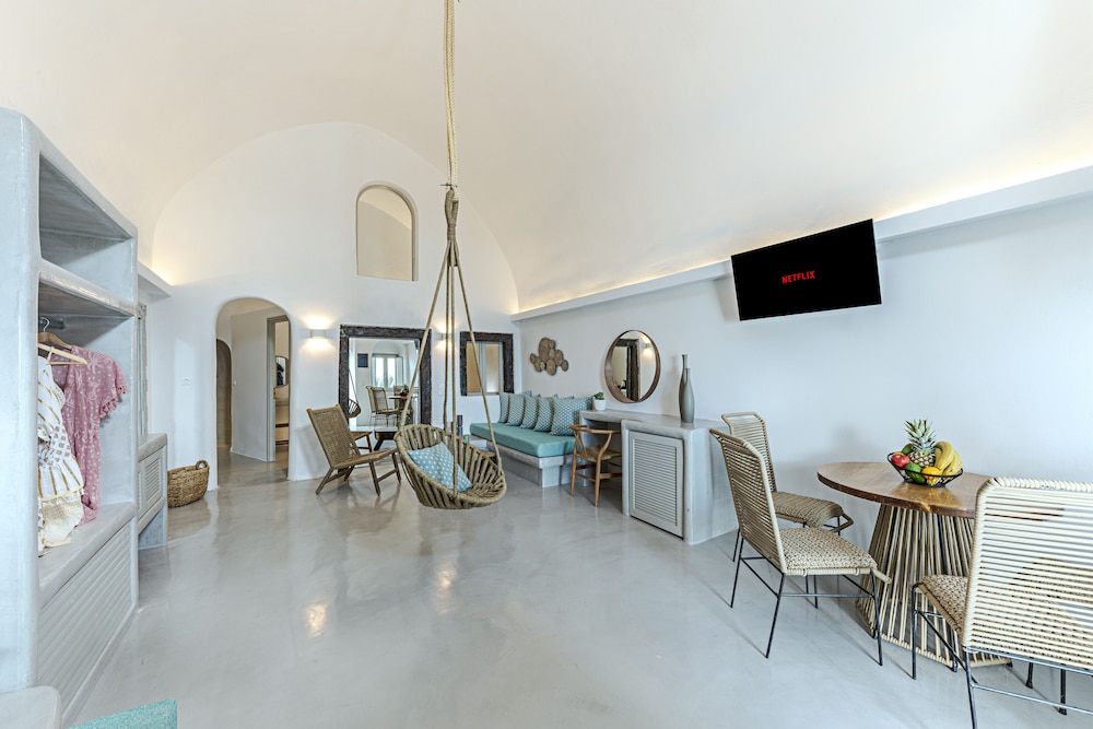 Unique View Suite with Plunge Pool