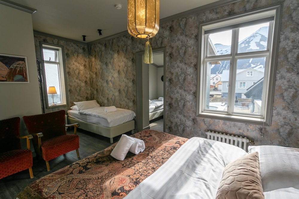 Deluxe Quadruple Room photo 3
