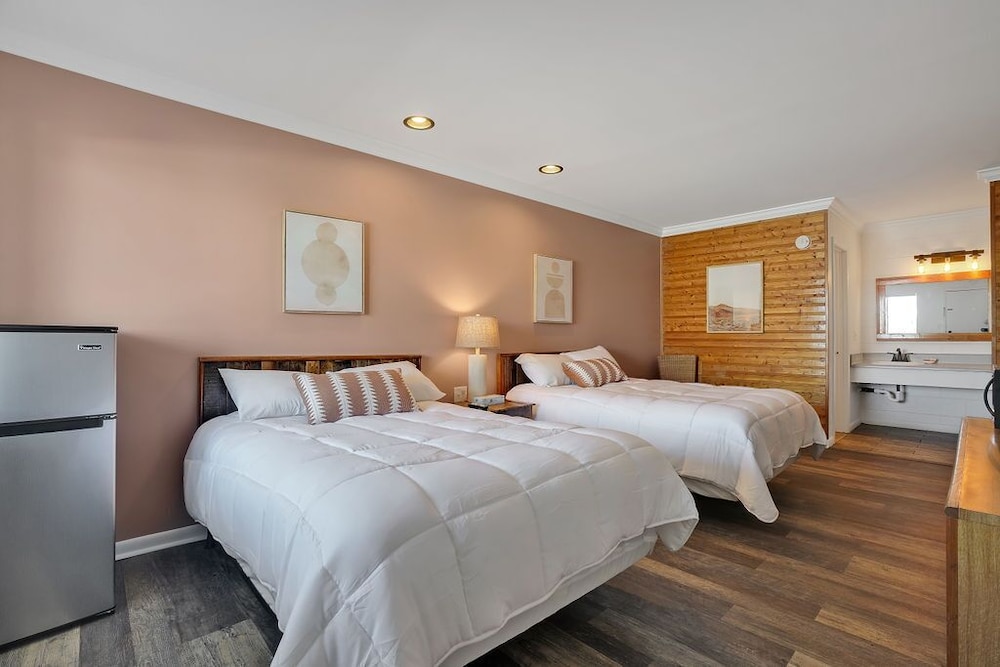 Double Room, 2 Double Beds, Non Smoking photo 1