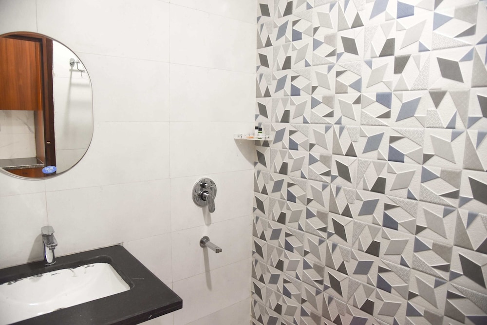 Deluxe Double or Twin Room, Balcony, City View