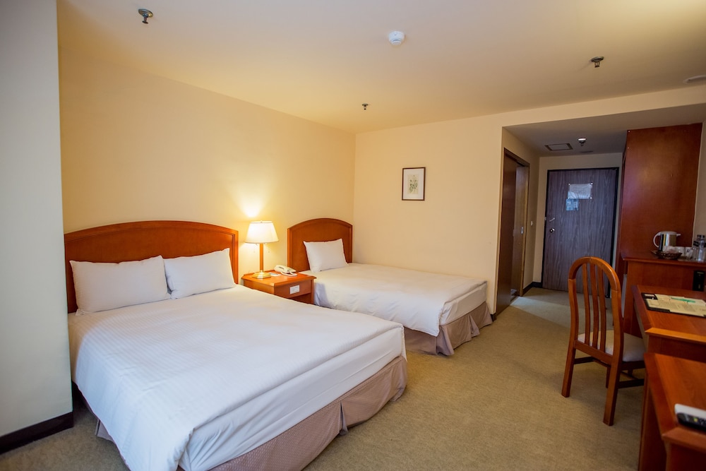 Standard Triple Room - Photo 9