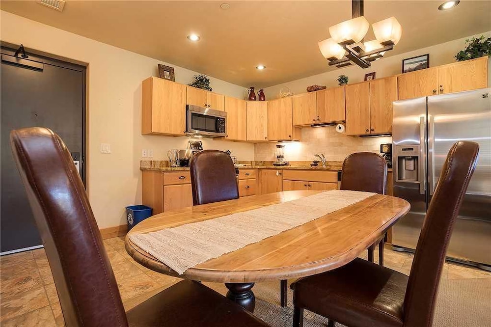 Apartment photo 3