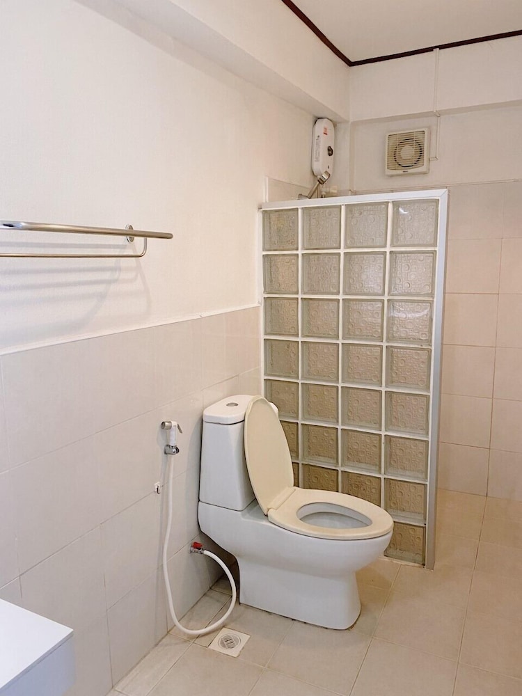 Deluxe Aircon Room photo 2