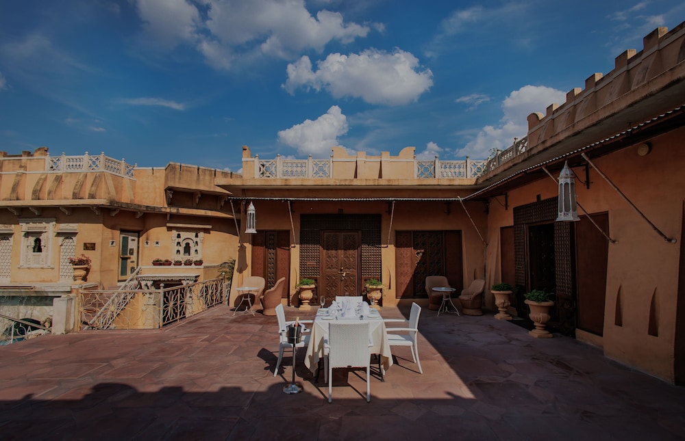 Ajit Suite Pool View - Photo 3