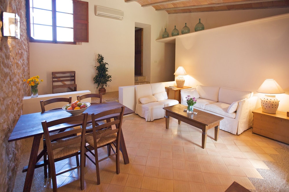 Family Apartment, 2 Bedrooms, Garden View, Garden Area photo 2