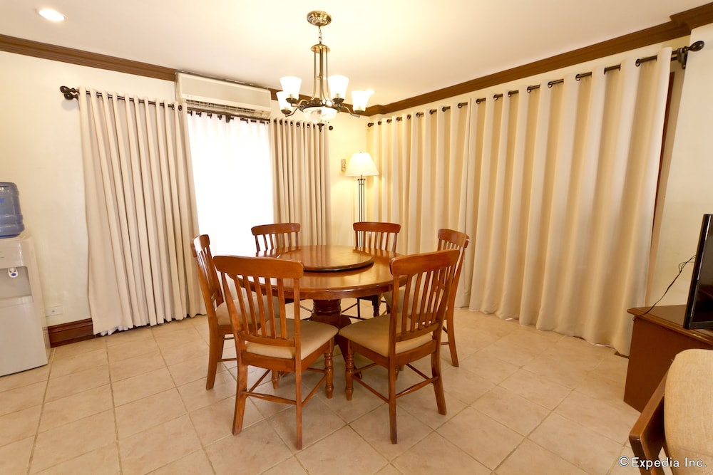 Family Villa (3-bedroom) photo 3