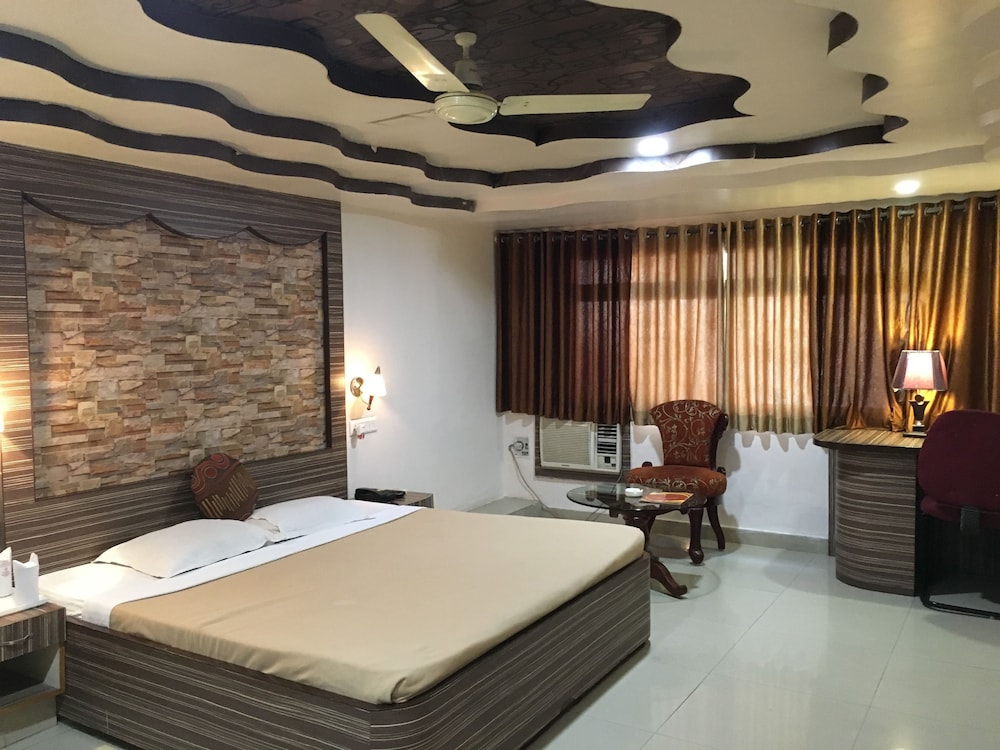 Super Deluxe Room - Photo 2