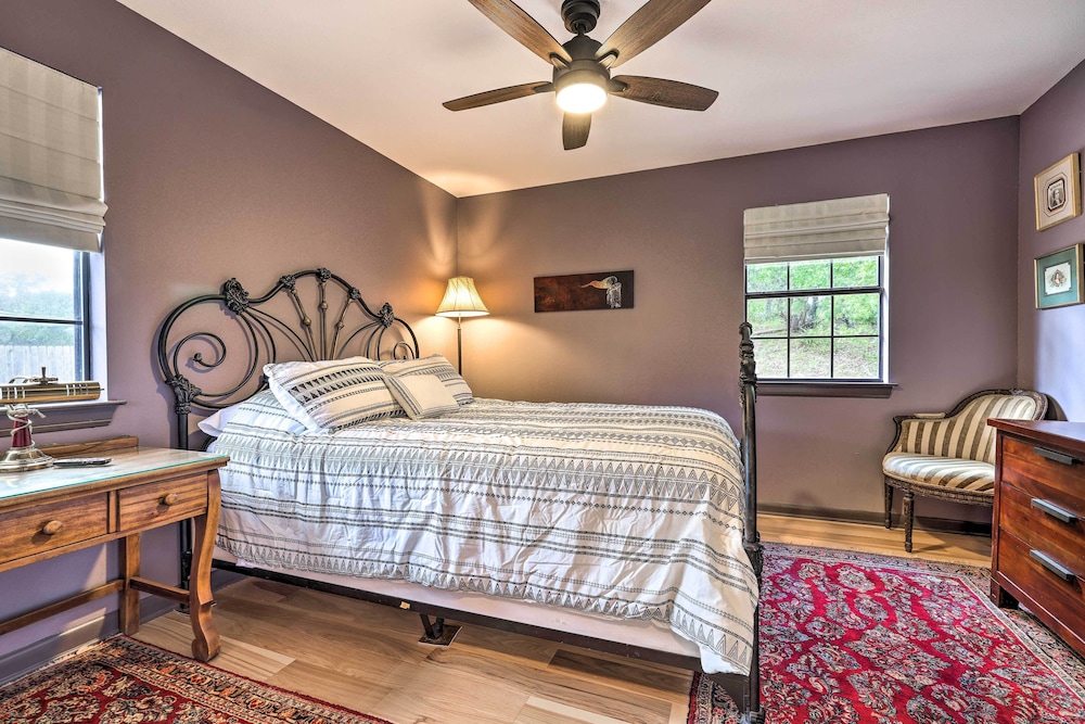 House (2 Bedrooms) photo 2