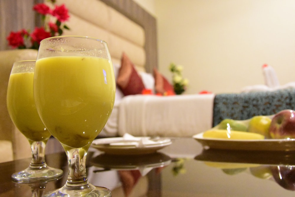Honeymoon Room (with Banganga / Helipad Drop) photo 2