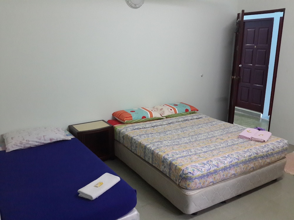 Standard Triple Room photo 3