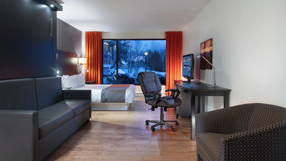 Superior Double Room, Multiple Beds, Mobility Accessible, City View photo 1